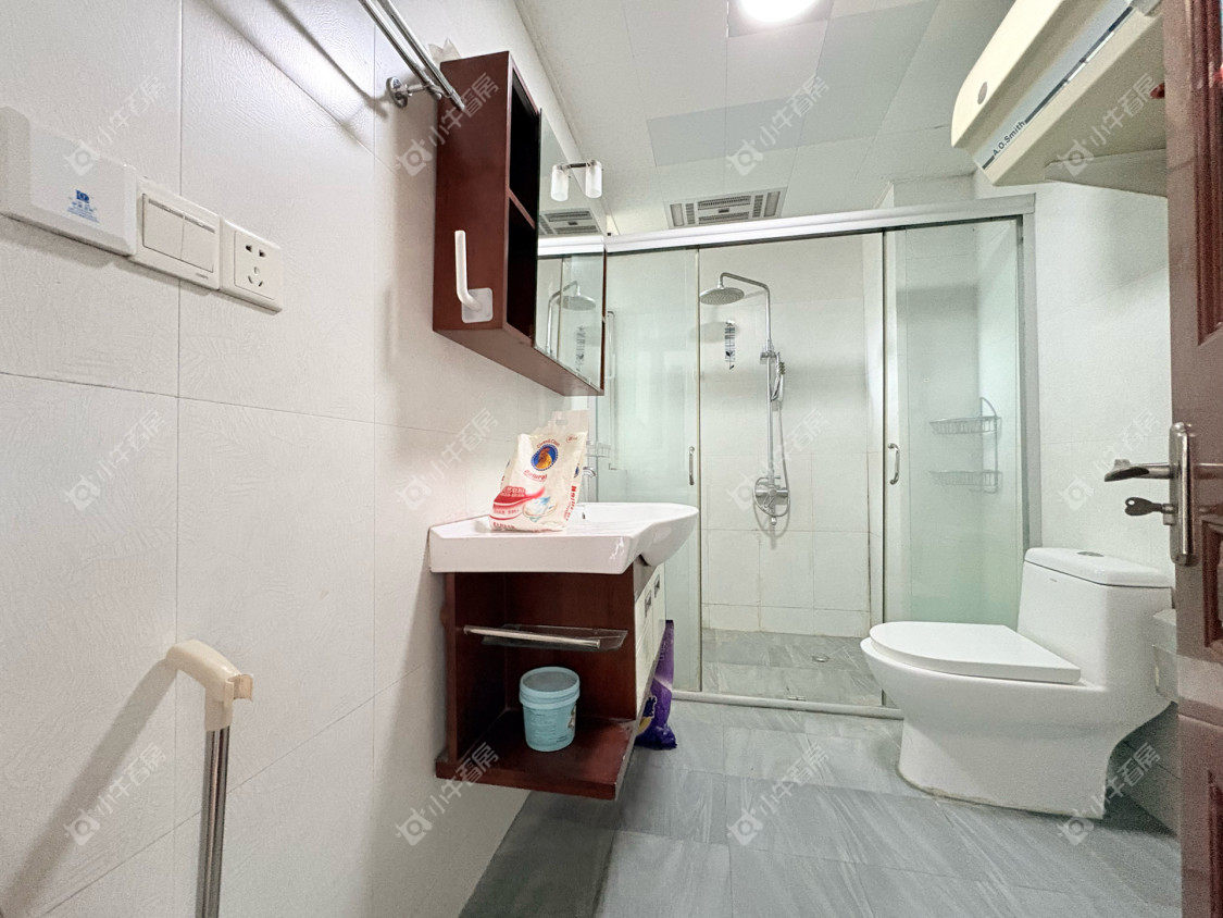 镇江名都新贵在售二手房源室内图_小牛看房