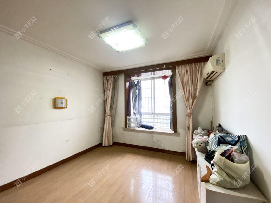 镇江新新家园在售二手房源室内图_小牛看房