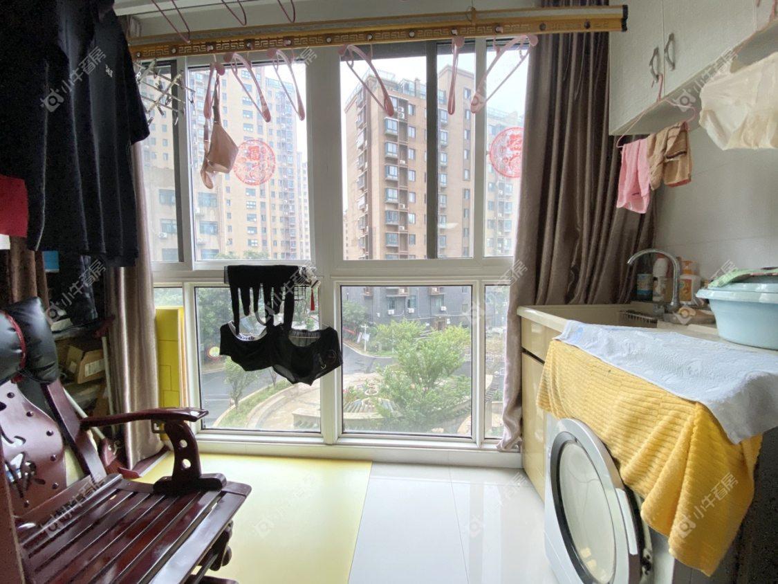 镇江南门花园在售二手房源室内图_小牛看房