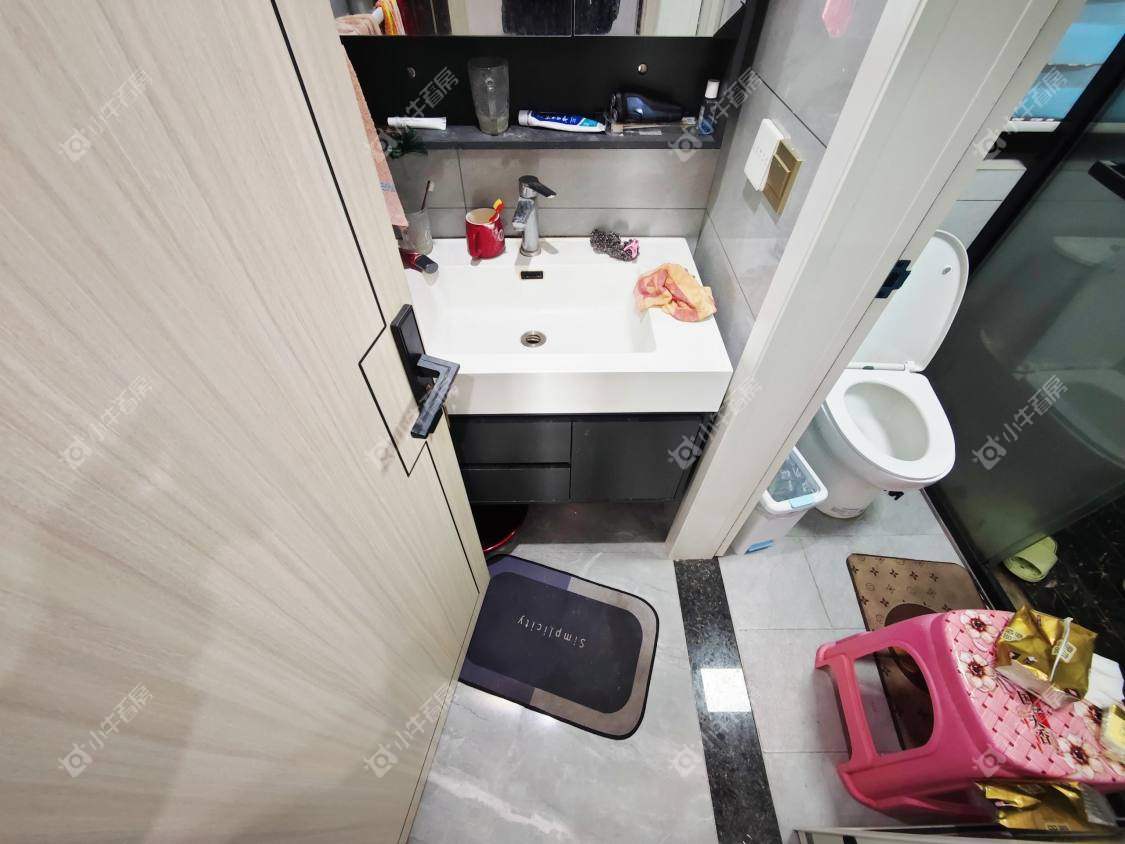 镇江华都幸福里在售二手房源室内图_小牛看房