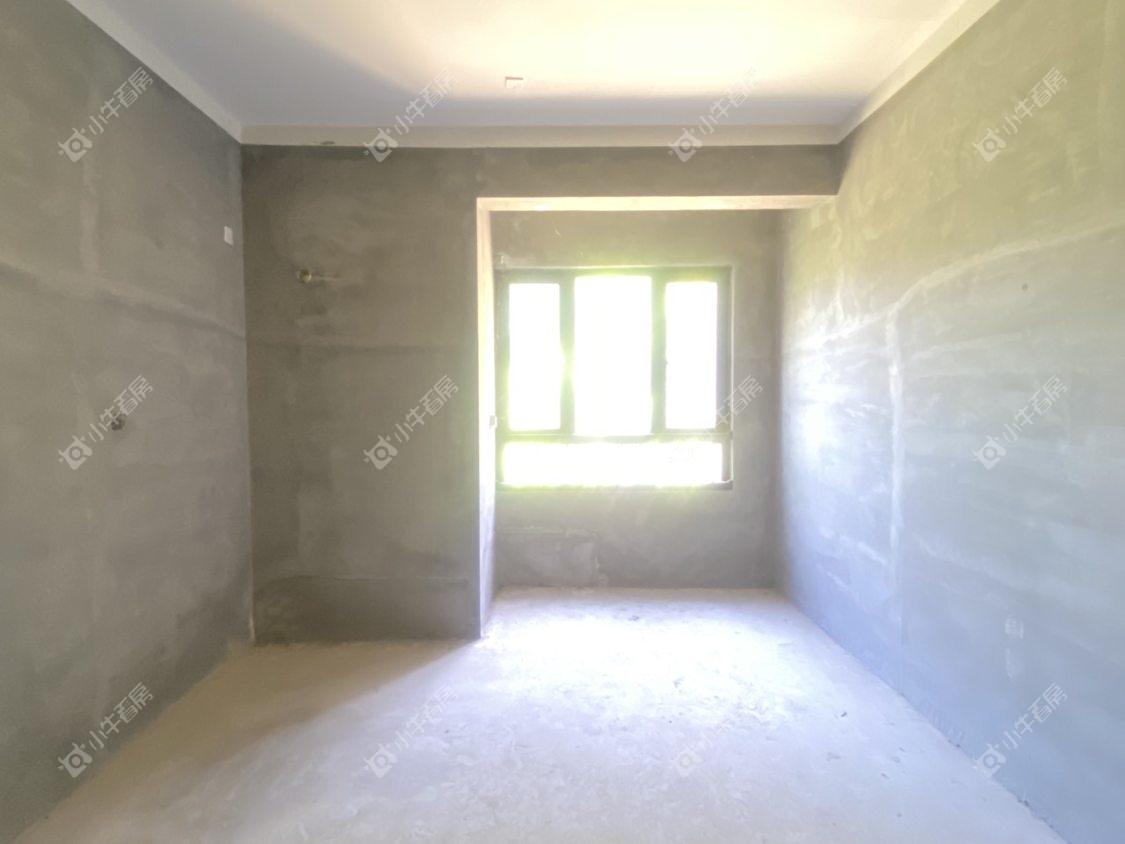 镇江滨河凤凰城在售二手房源室内图_小牛看房