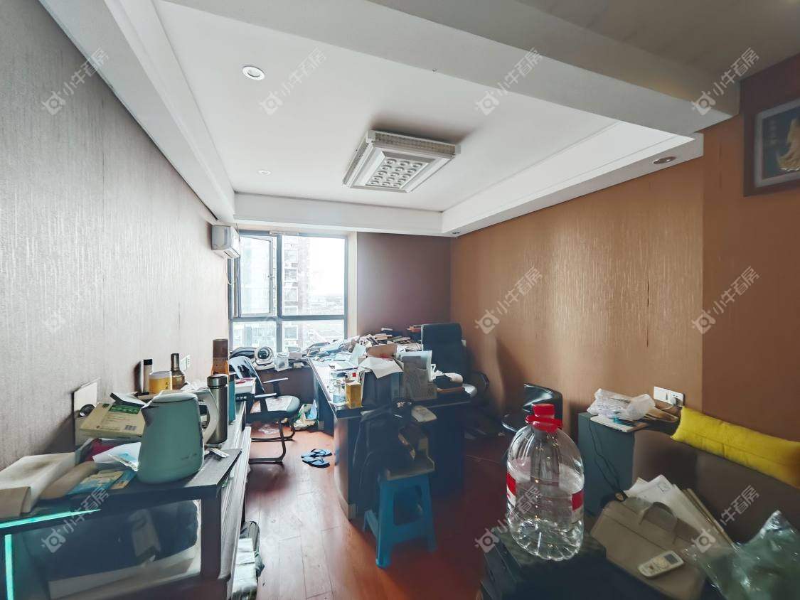 镇江凤凰国际在售二手房源室内图_小牛看房