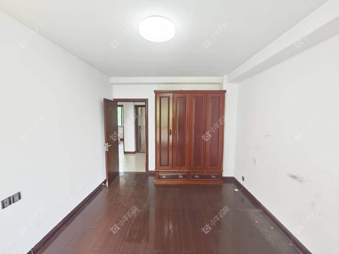 镇江天波城在售二手房源室内图_小牛看房