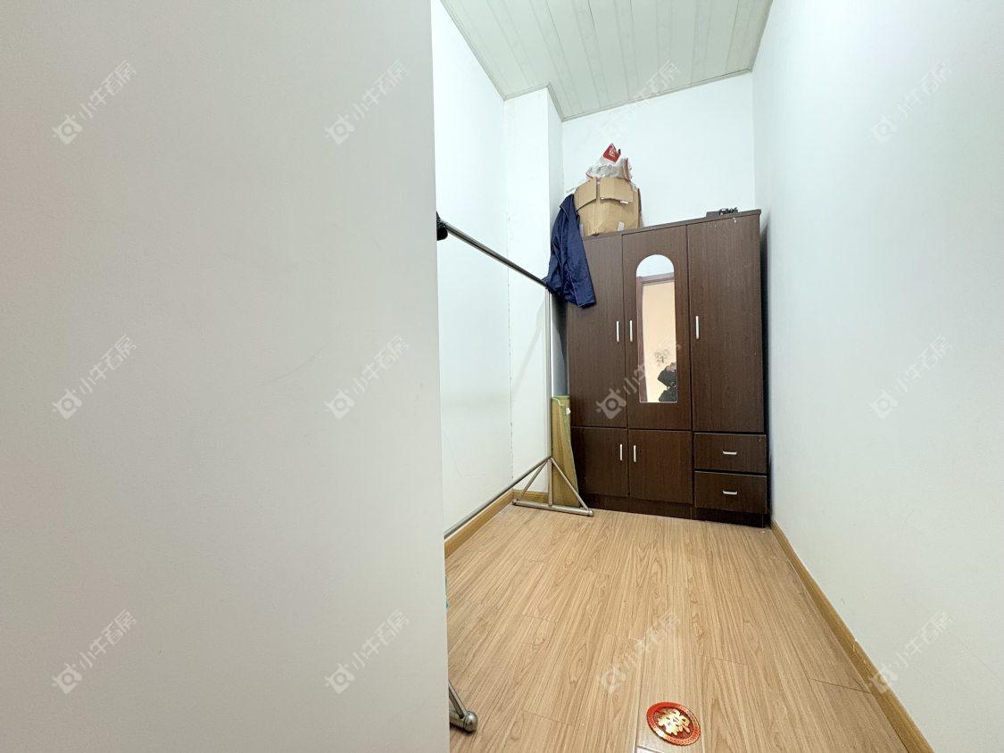 镇江惠和苑在售二手房源室内图_小牛看房