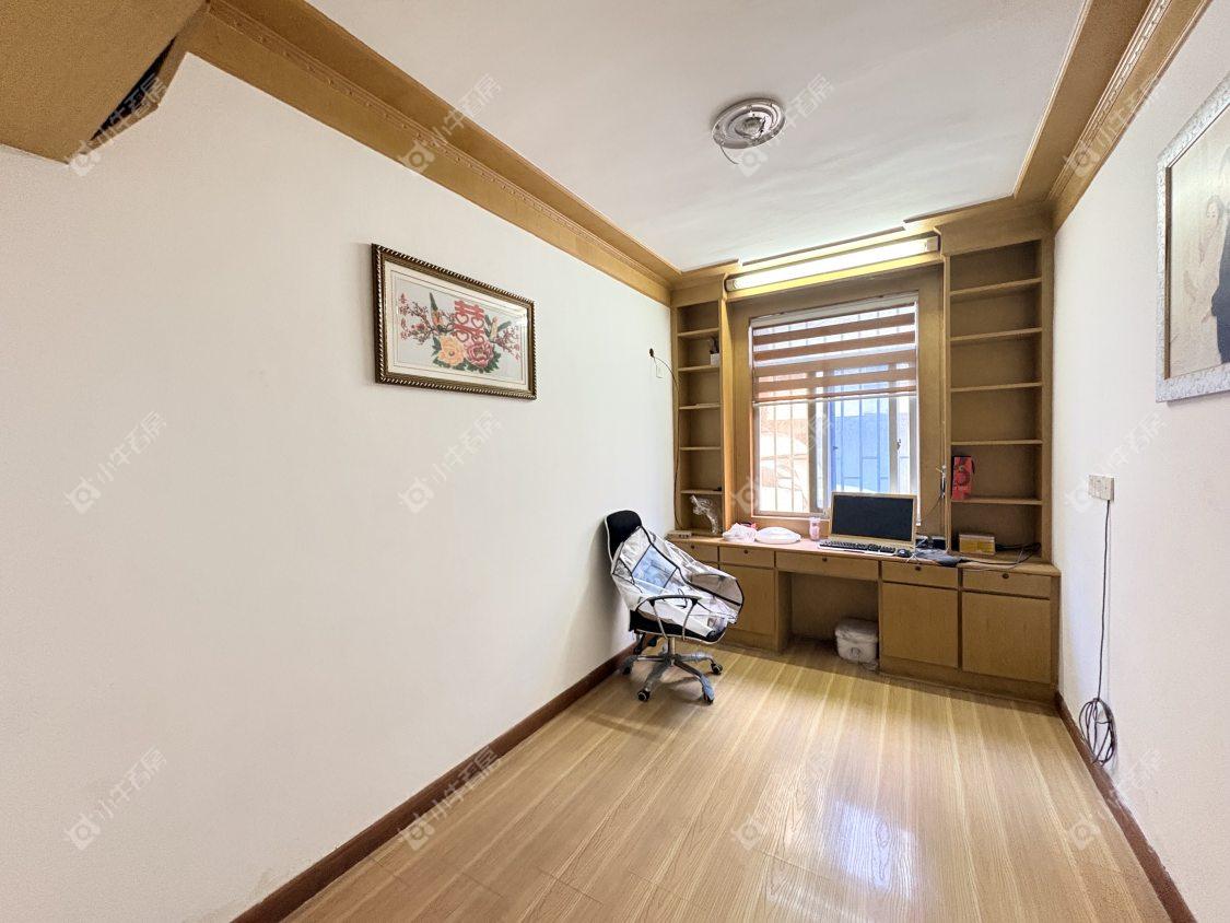 镇江龙凤新村在售二手房源室内图_小牛看房