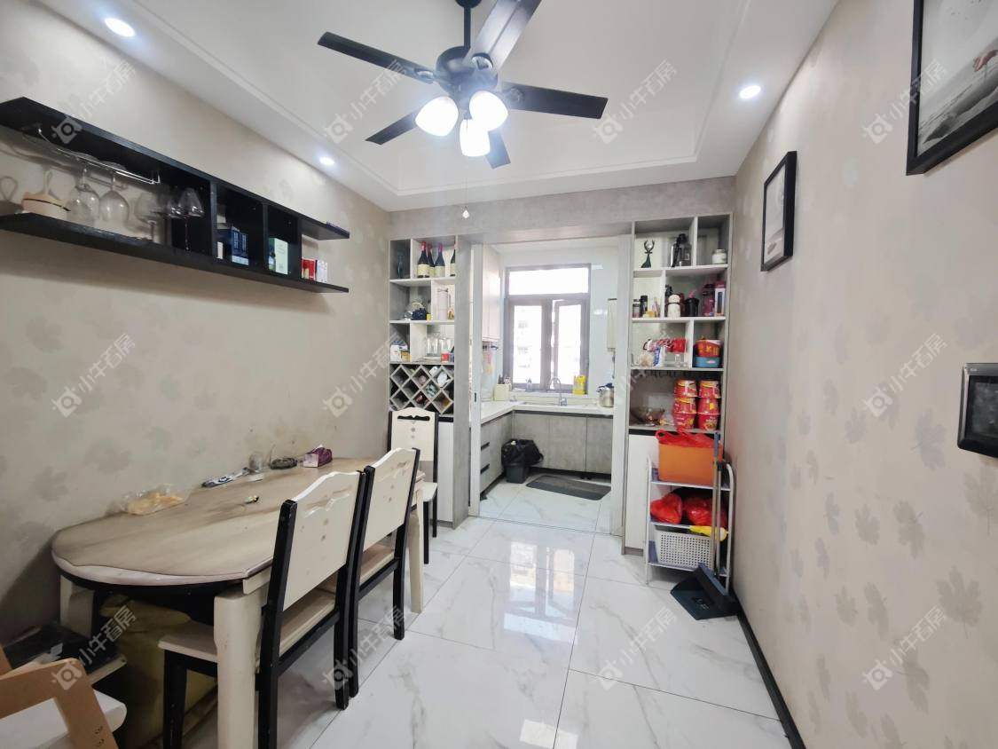 镇江滨河凤凰城在售二手房源室内图_小牛看房