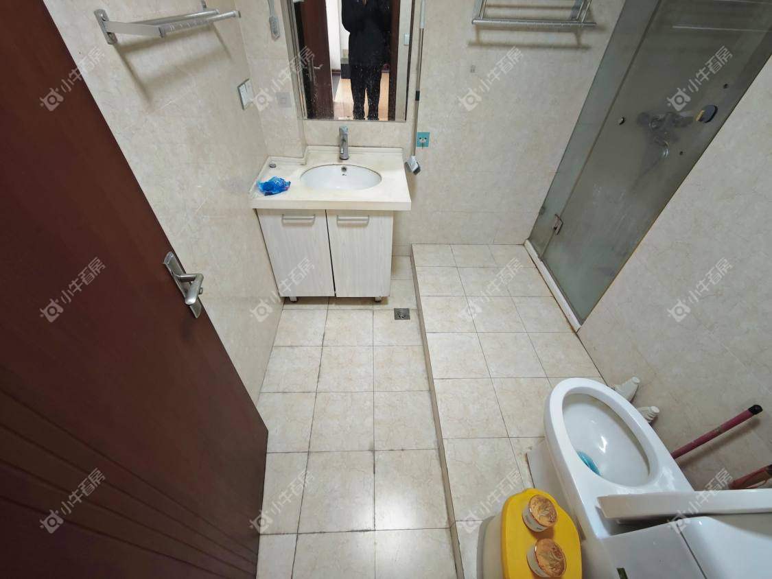 镇江新香草苑在售二手房源室内图_小牛看房