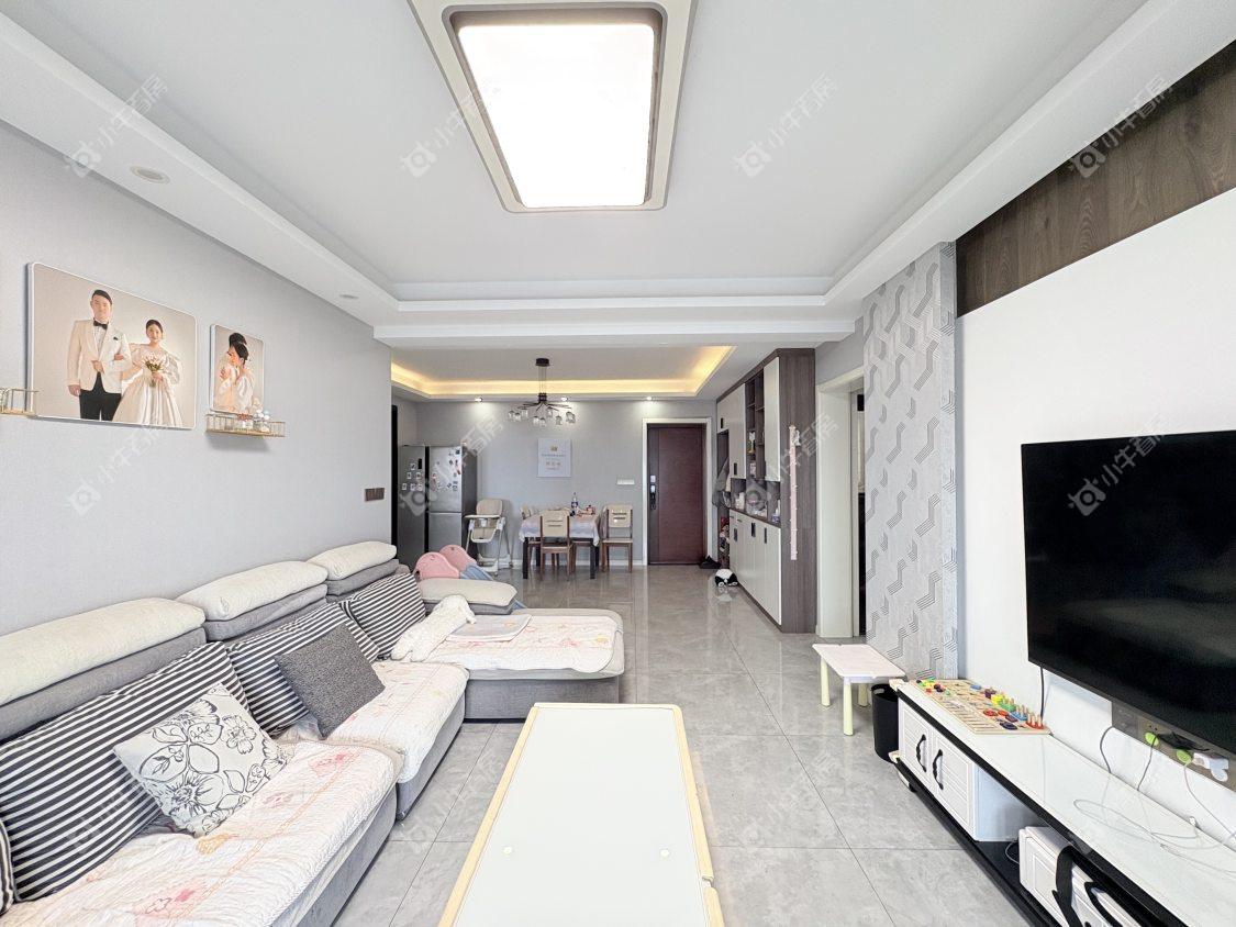 镇江凤凰郡在售二手房源室内图_小牛看房