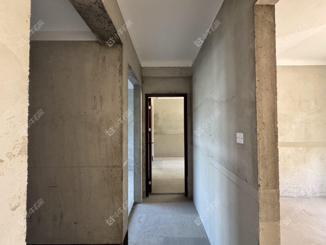 镇江碧桂园樾府在售二手房源室内图_小牛看房