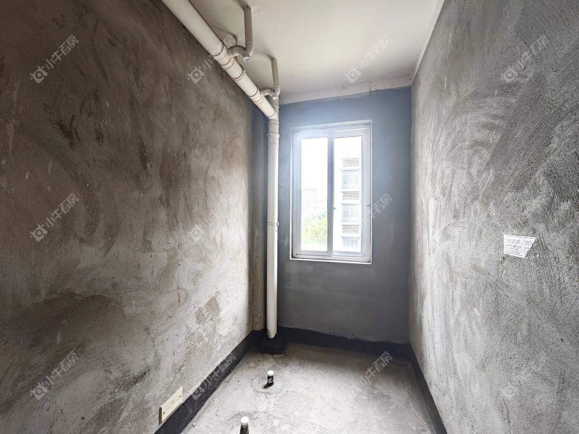 镇江和谐里在售二手房源室内图_小牛看房