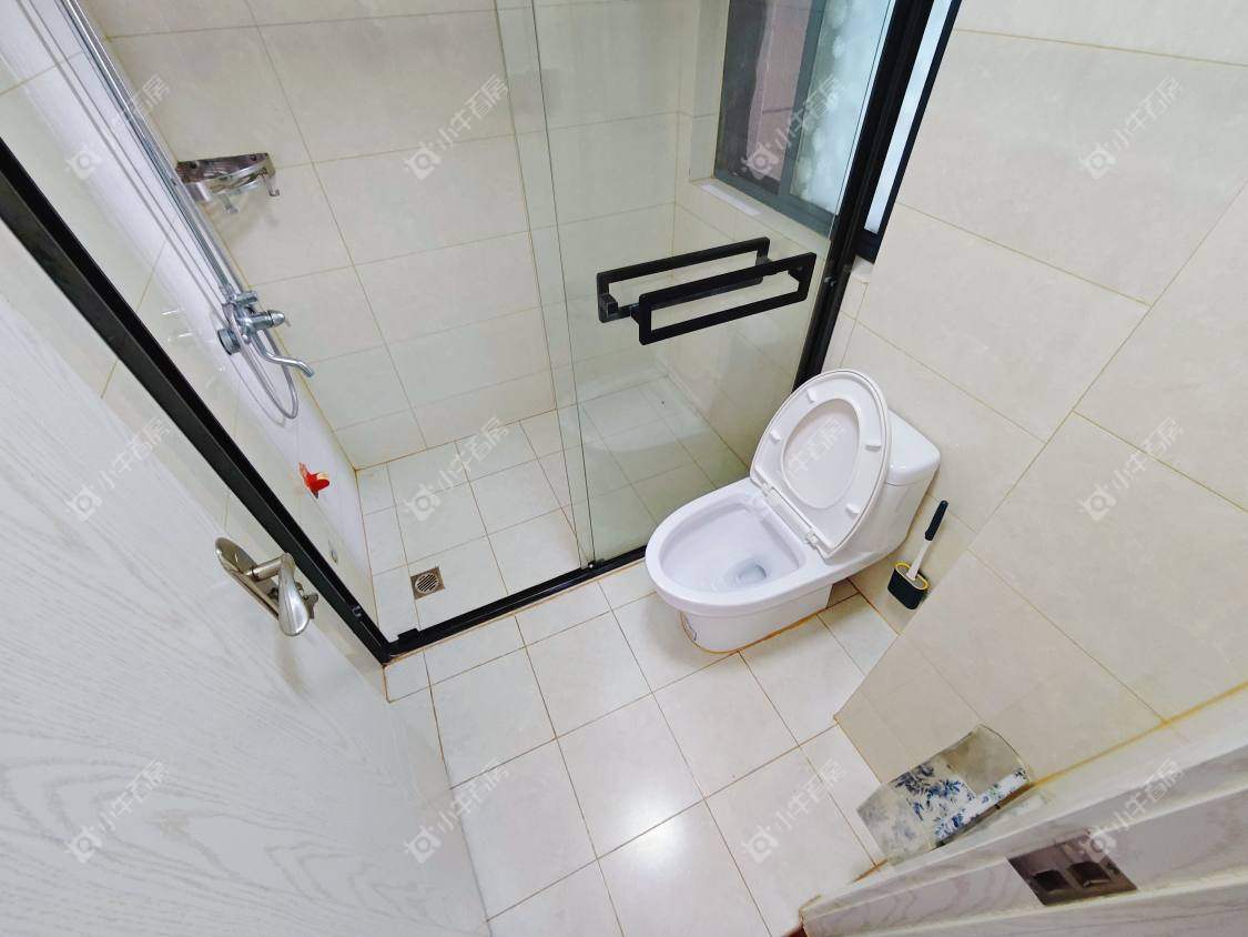 镇江荣城国际一期在售二手房源室内图_小牛看房