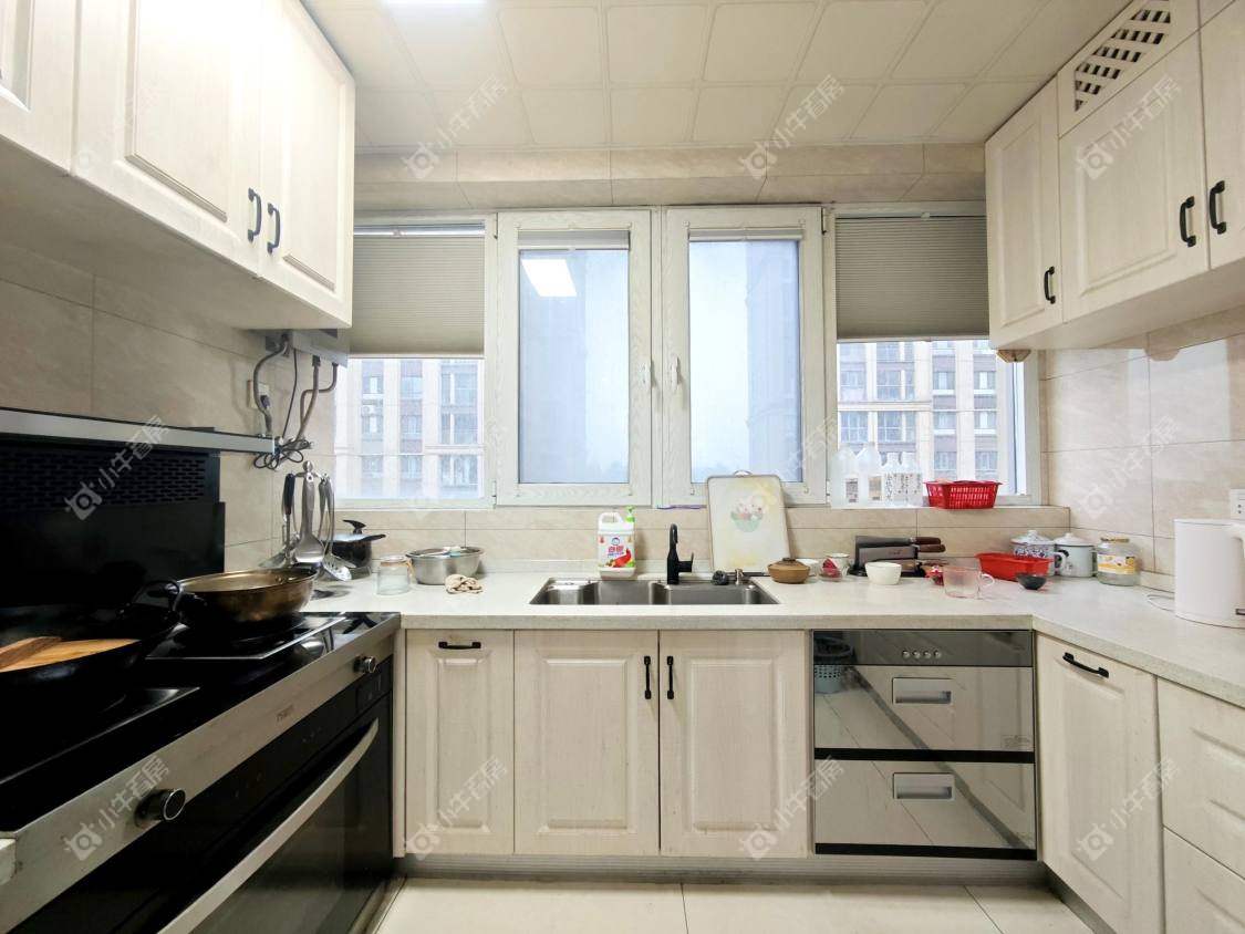 镇江荣城国际（藏龙御景）在售二手房源室内图_小牛看房