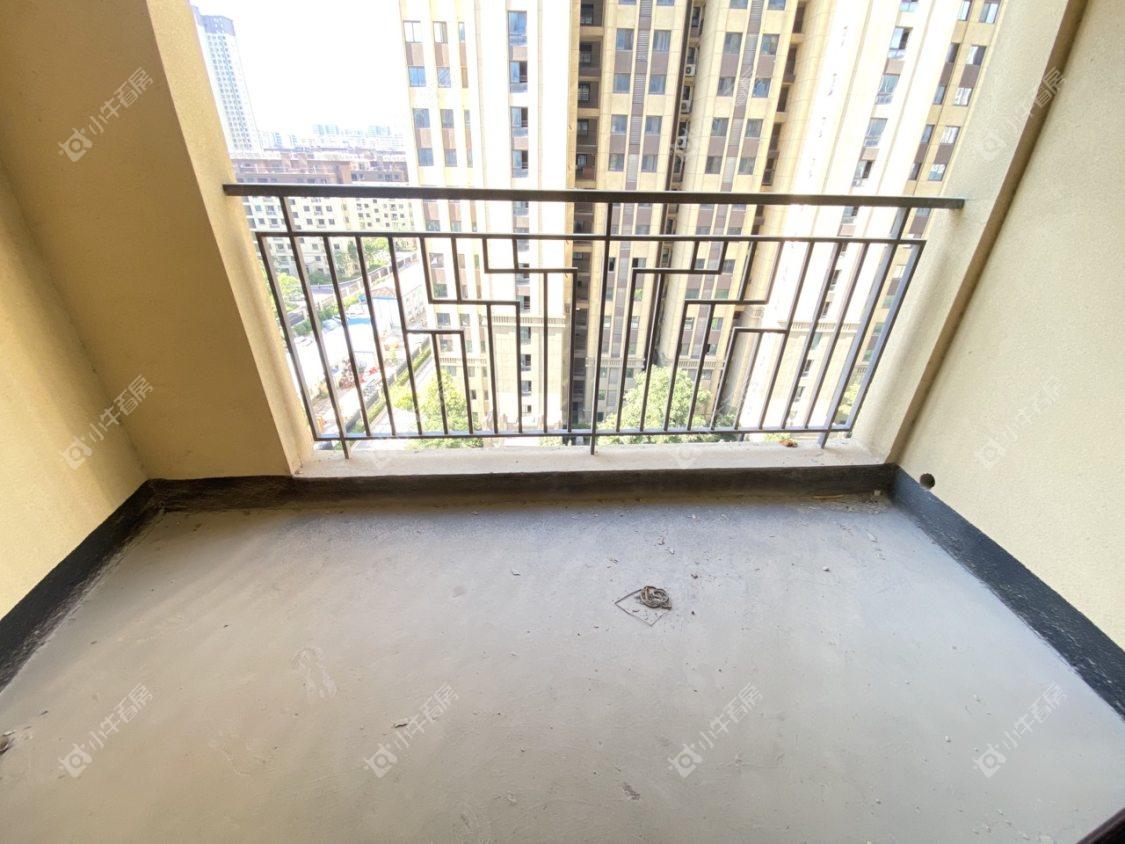 镇江华都幸福里在售二手房源室内图_小牛看房