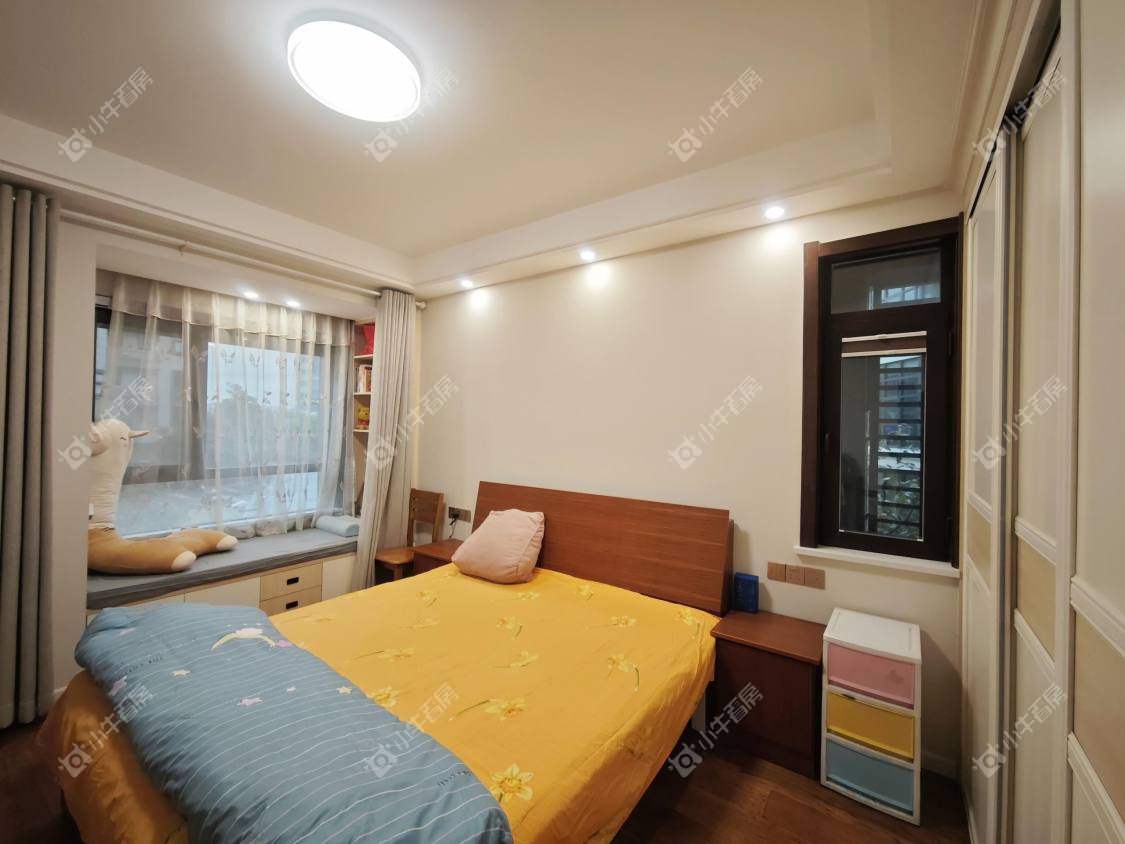 镇江滨河凤凰城在售二手房源室内图_小牛看房