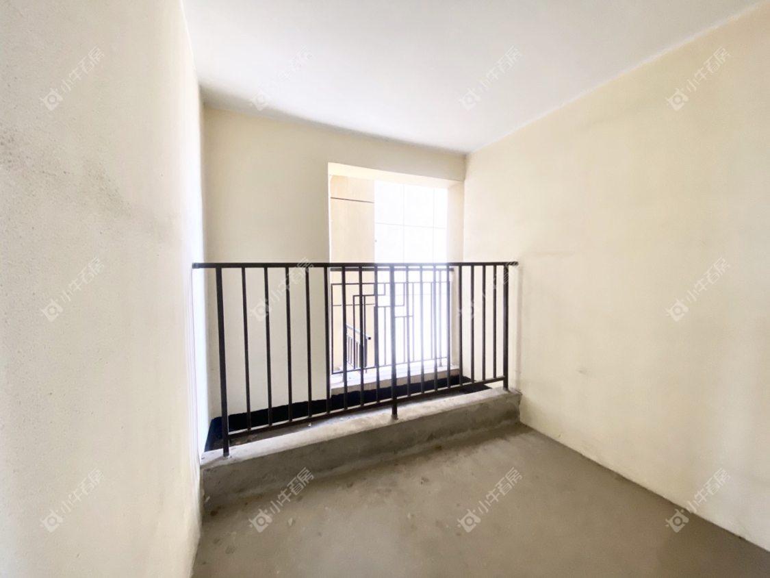 镇江华都幸福里在售二手房源室内图_小牛看房