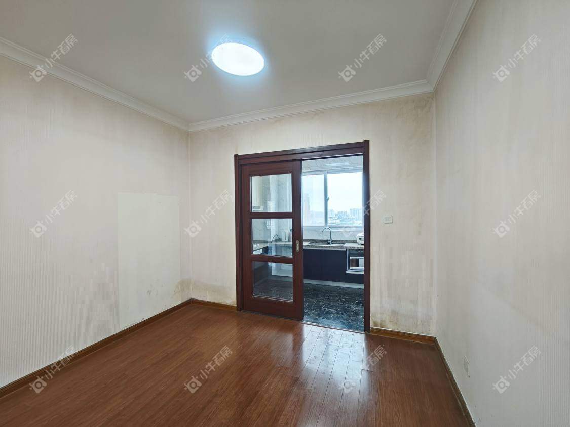 镇江碧桂园在售二手房源室内图_小牛看房