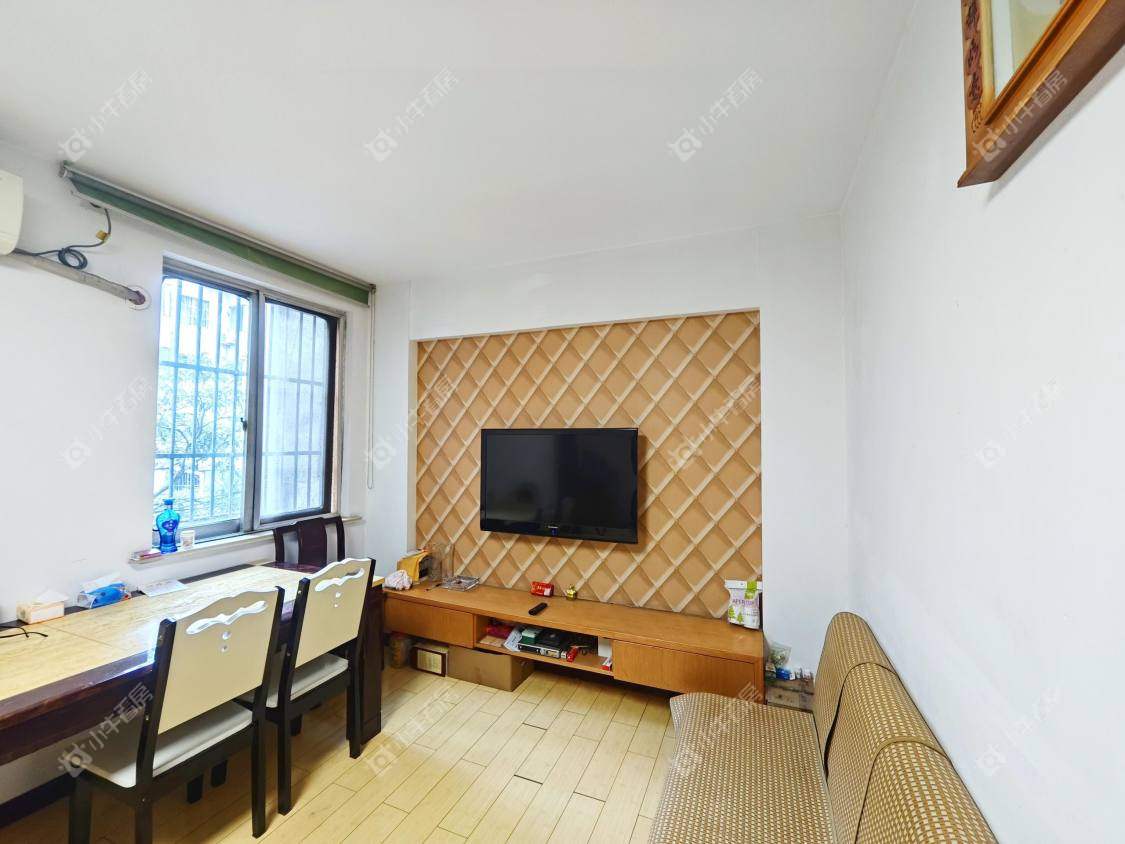 镇江台阳小区在售二手房源室内图_小牛看房