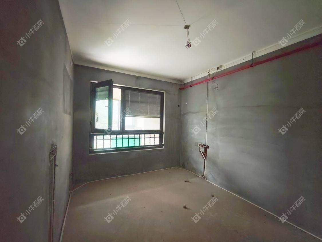 镇江珑蟠里在售二手房源室内图_小牛看房