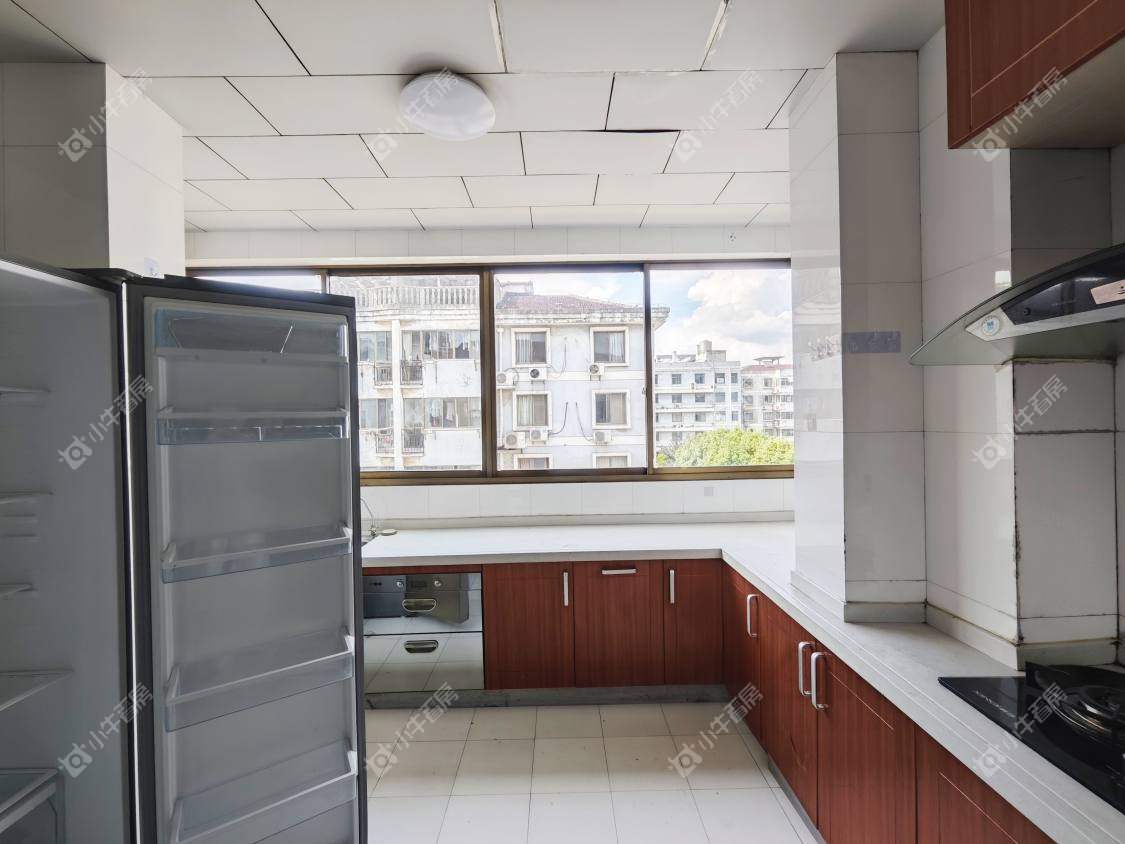 镇江金凤凰在售二手房源室内图_小牛看房