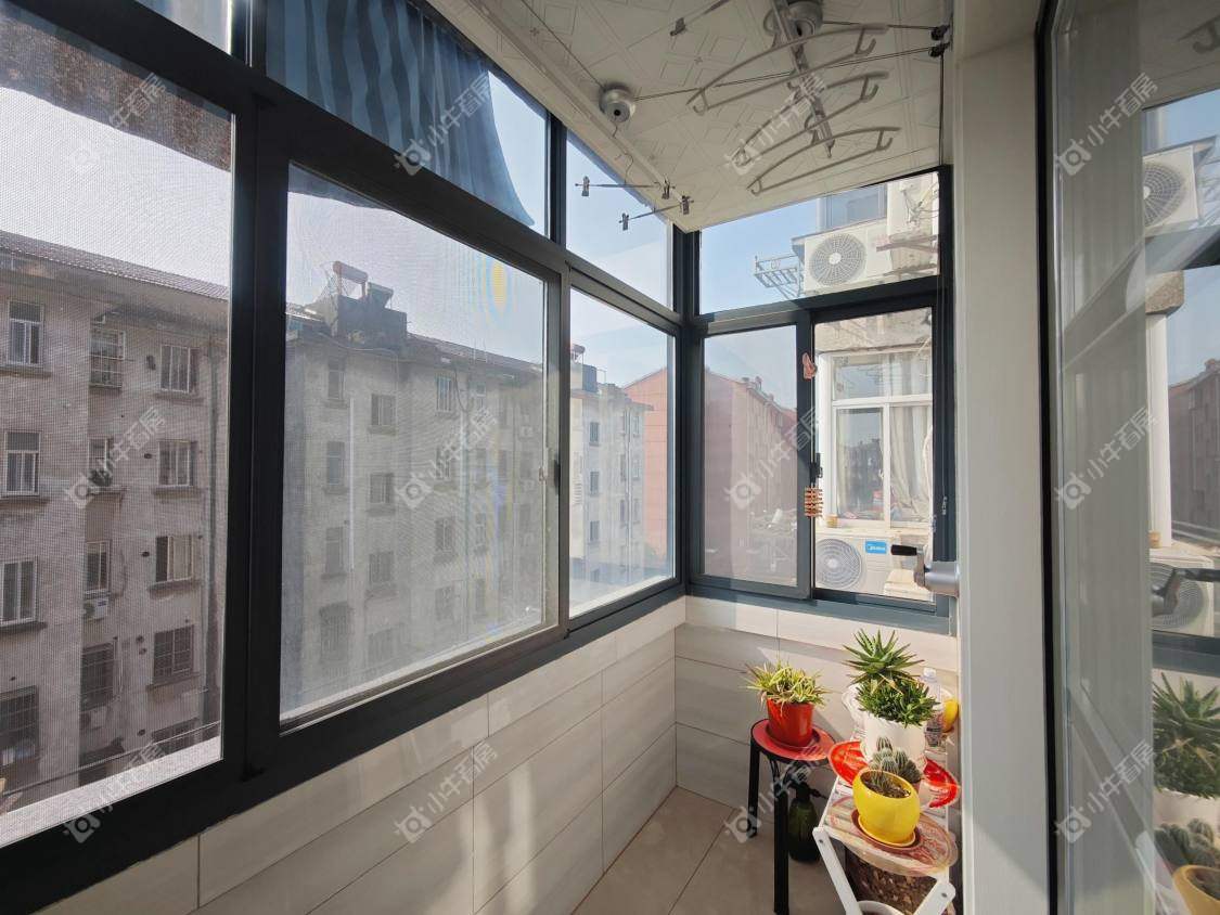 镇江阜阳新三村在售二手房源室内图_小牛看房