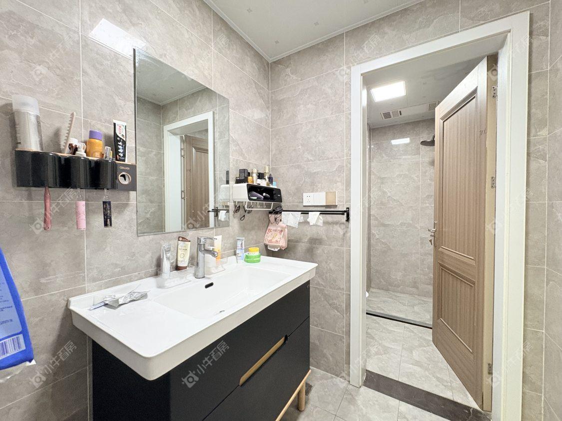 镇江学林雅居在售二手房源室内图_小牛看房