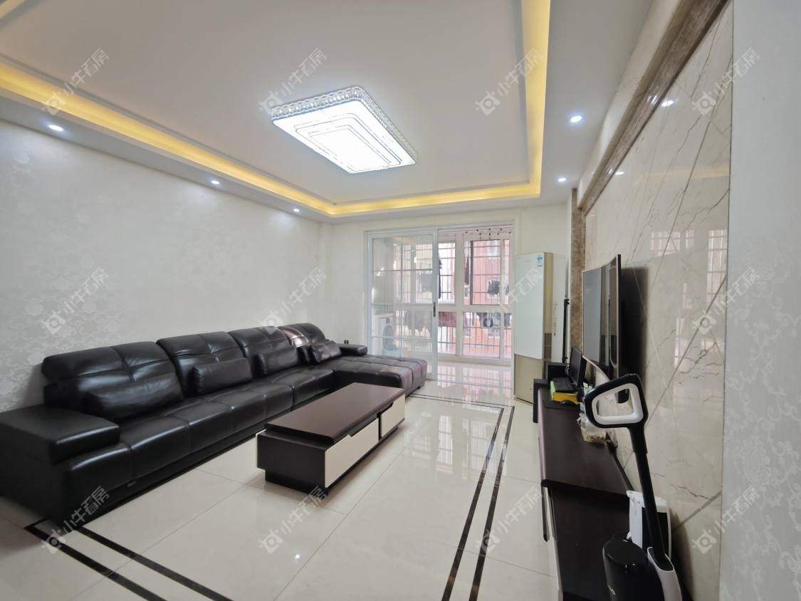 镇江凰嘉花苑在售二手房源室内图_小牛看房