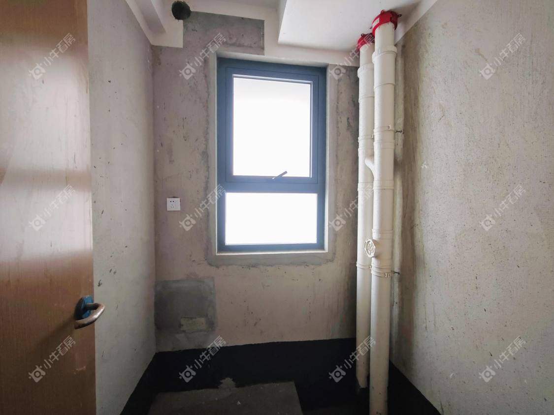 镇江融创华南映在售二手房源室内图_小牛看房