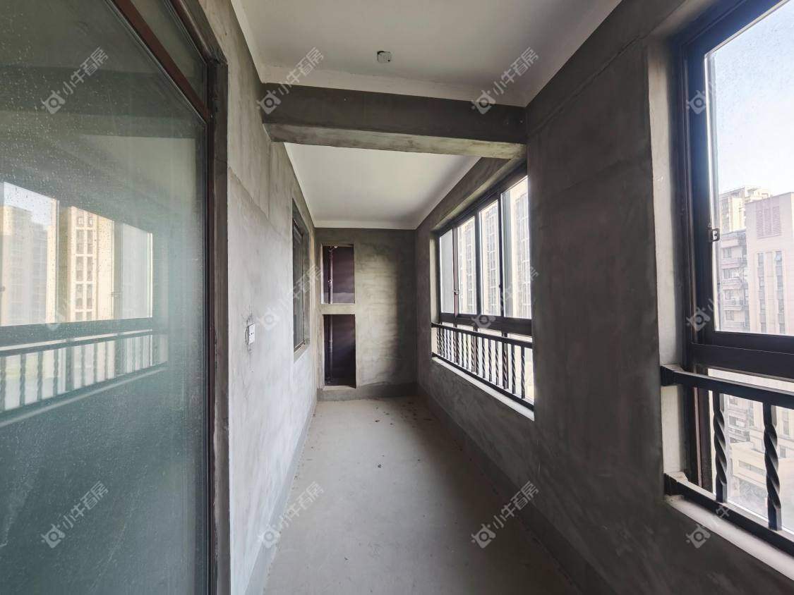 镇江滨河凤凰城在售二手房源室内图_小牛看房