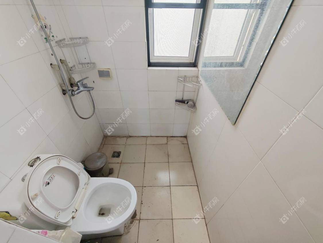 镇江凤美新村在售二手房源室内图_小牛看房