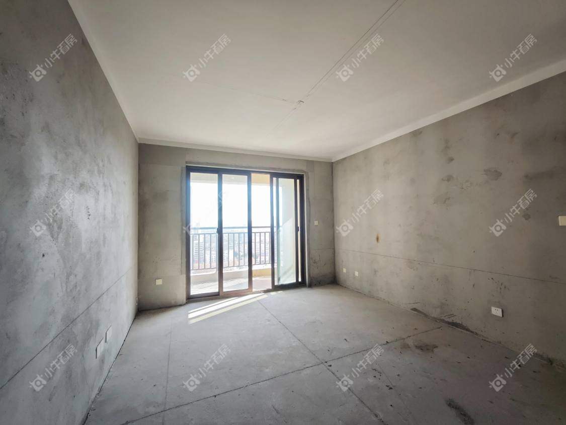 镇江荣城国际（中央公馆）在售二手房源室内图_小牛看房