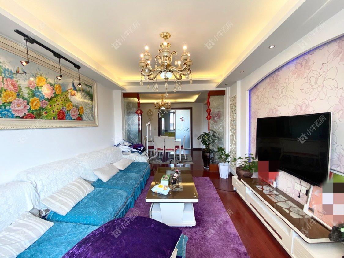 镇江金凤凰在售二手房源室内图_小牛看房