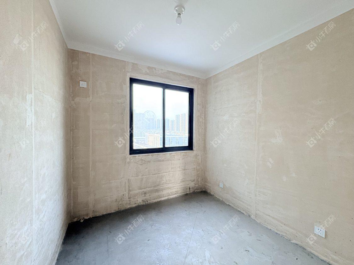 镇江融创华南映在售二手房源室内图_小牛看房