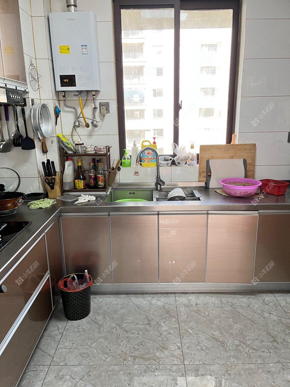 镇江天颐城在售二手房源室内图_小牛看房