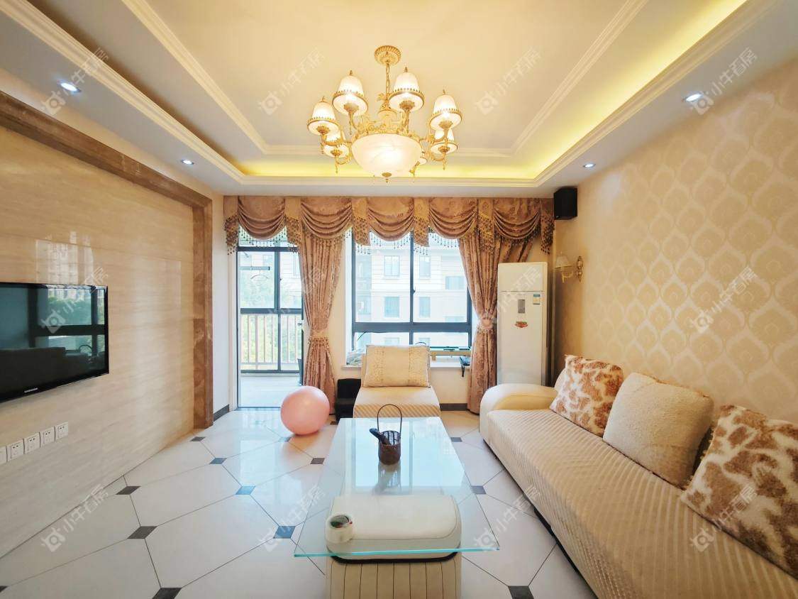 镇江世纪豪都在售二手房源室内图_小牛看房