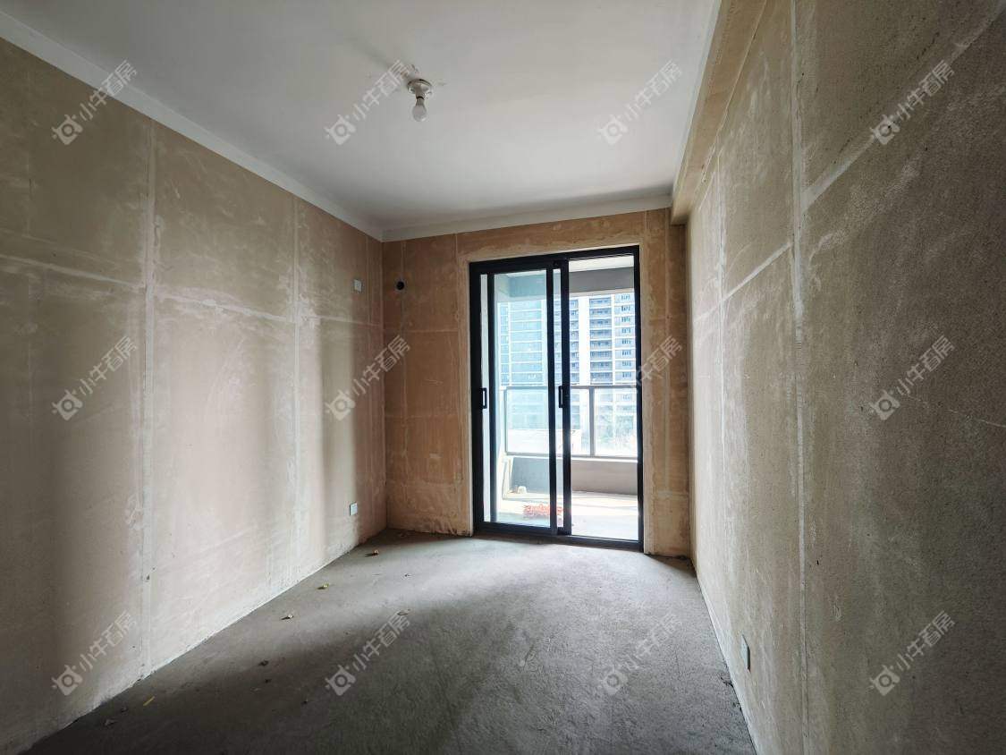 镇江融创华南映在售二手房源室内图_小牛看房