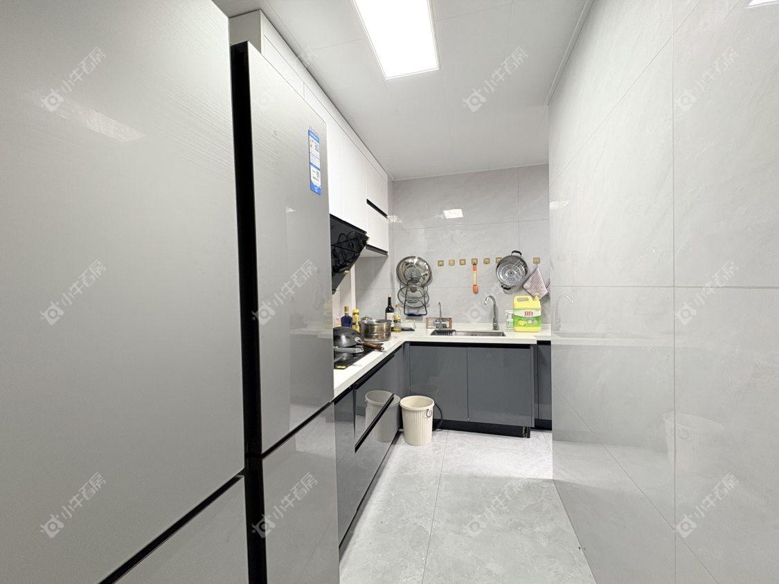 镇江美亚华悦在售二手房源室内图_小牛看房