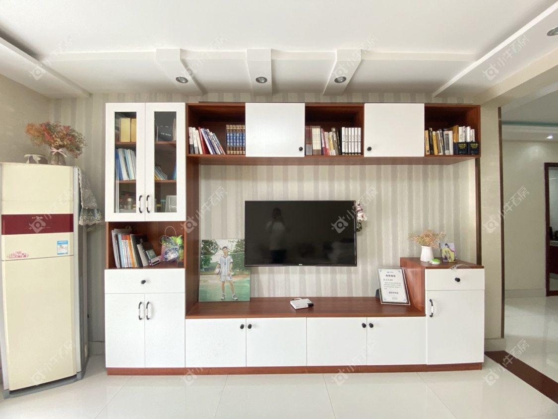 镇江华都锦城在售二手房源室内图_小牛看房