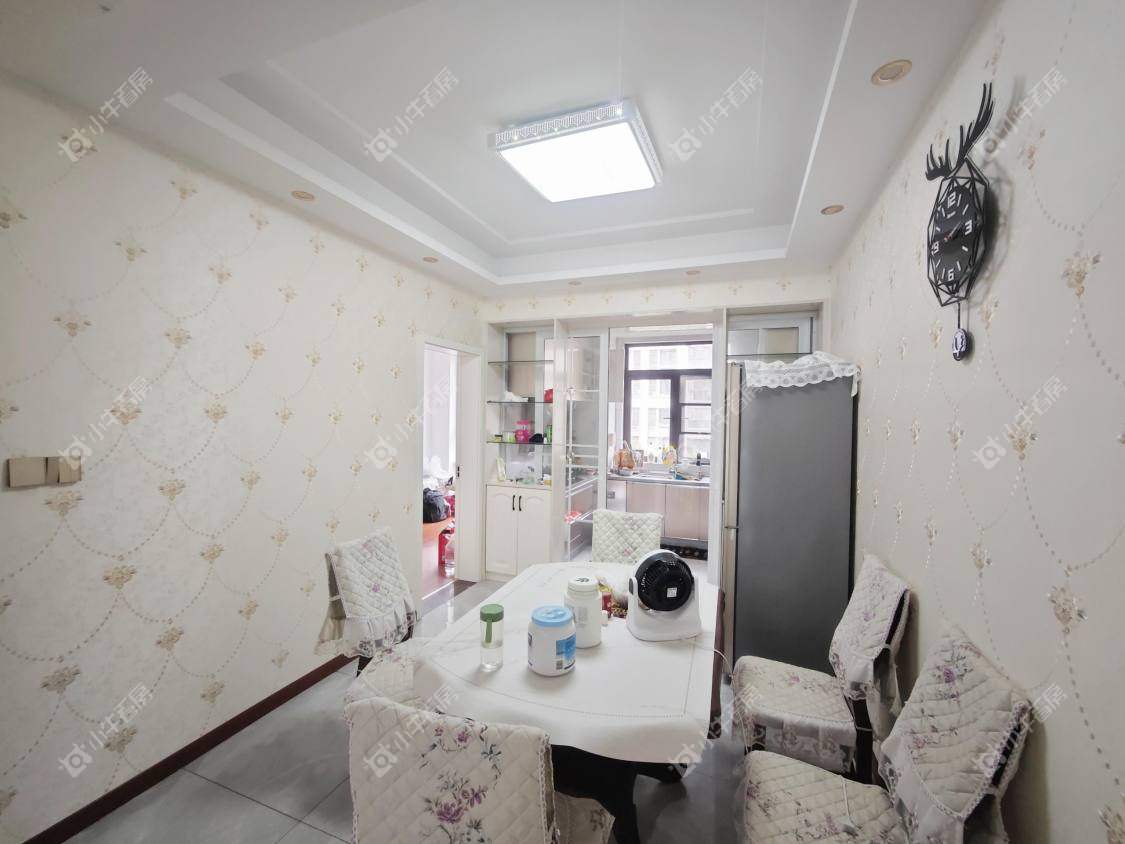 镇江滨河凤凰城在售二手房源室内图_小牛看房