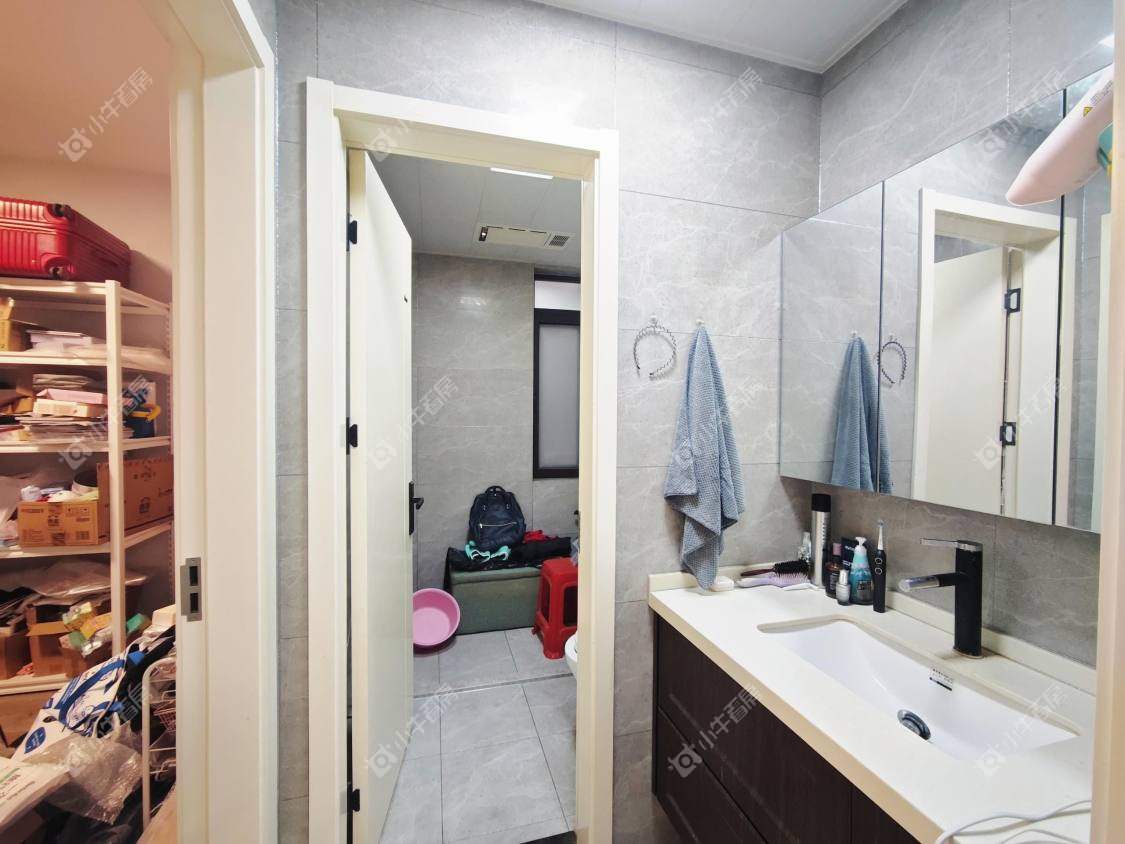 镇江天颐城在售二手房源室内图_小牛看房