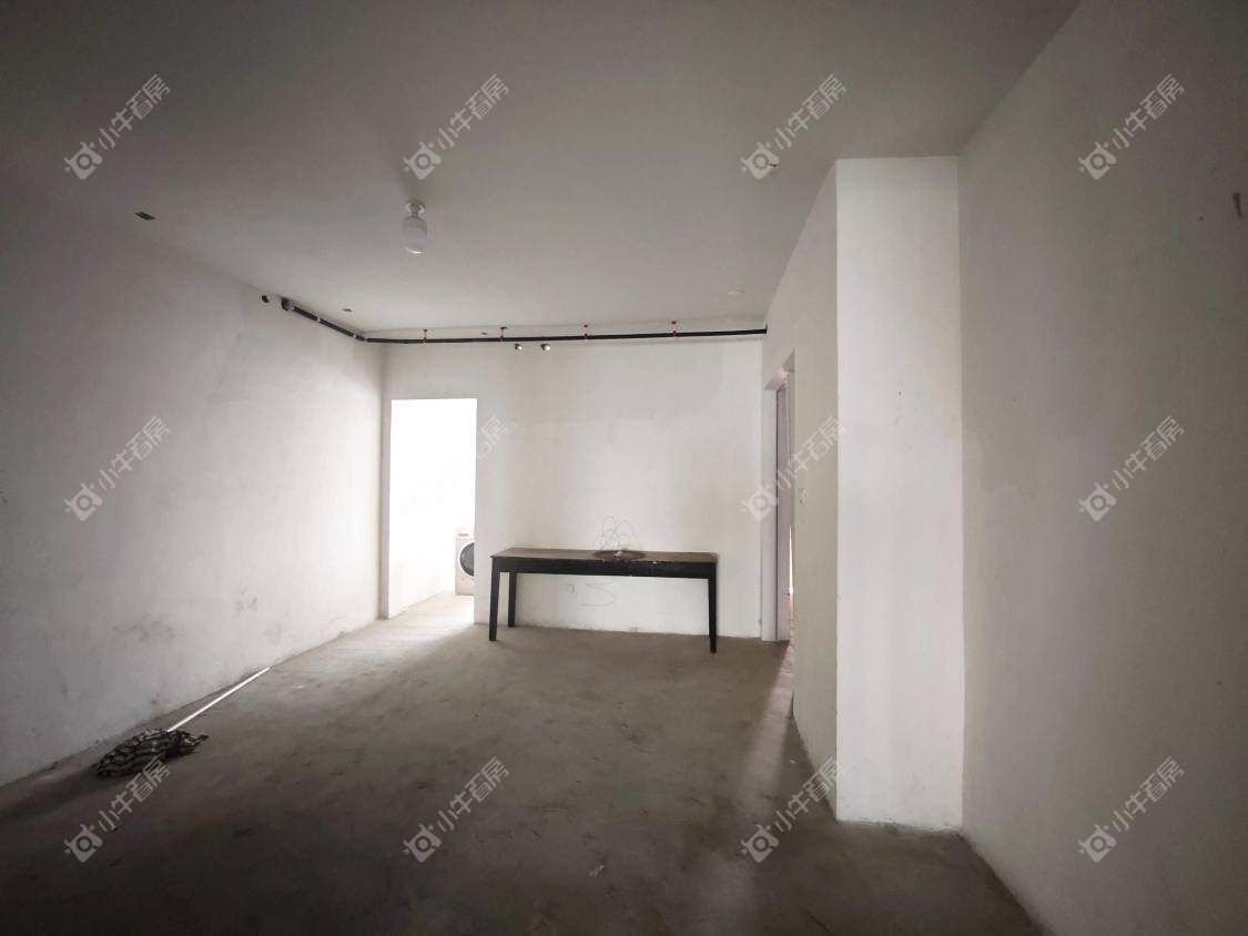 镇江恒大城在售二手房源室内图_小牛看房