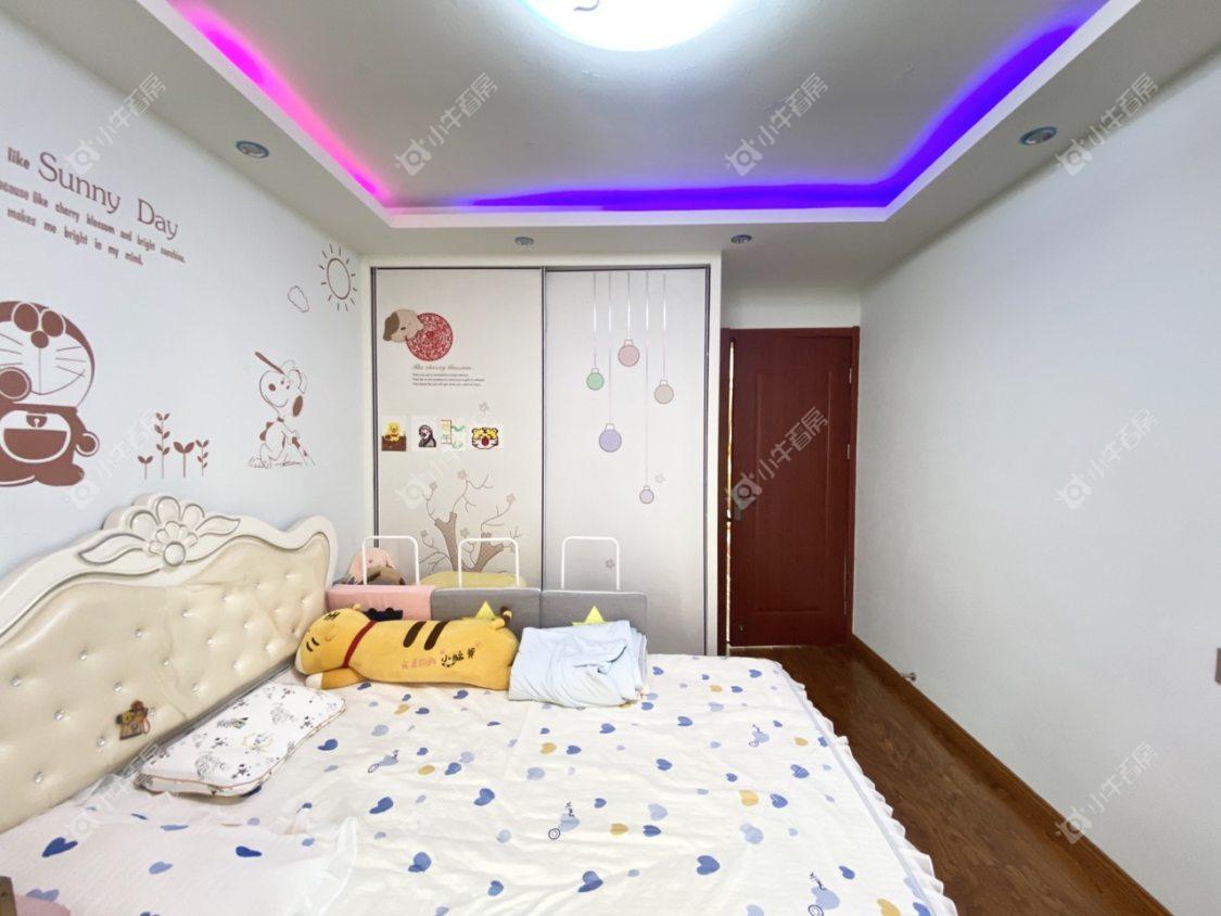 镇江华南新村在售二手房源室内图_小牛看房