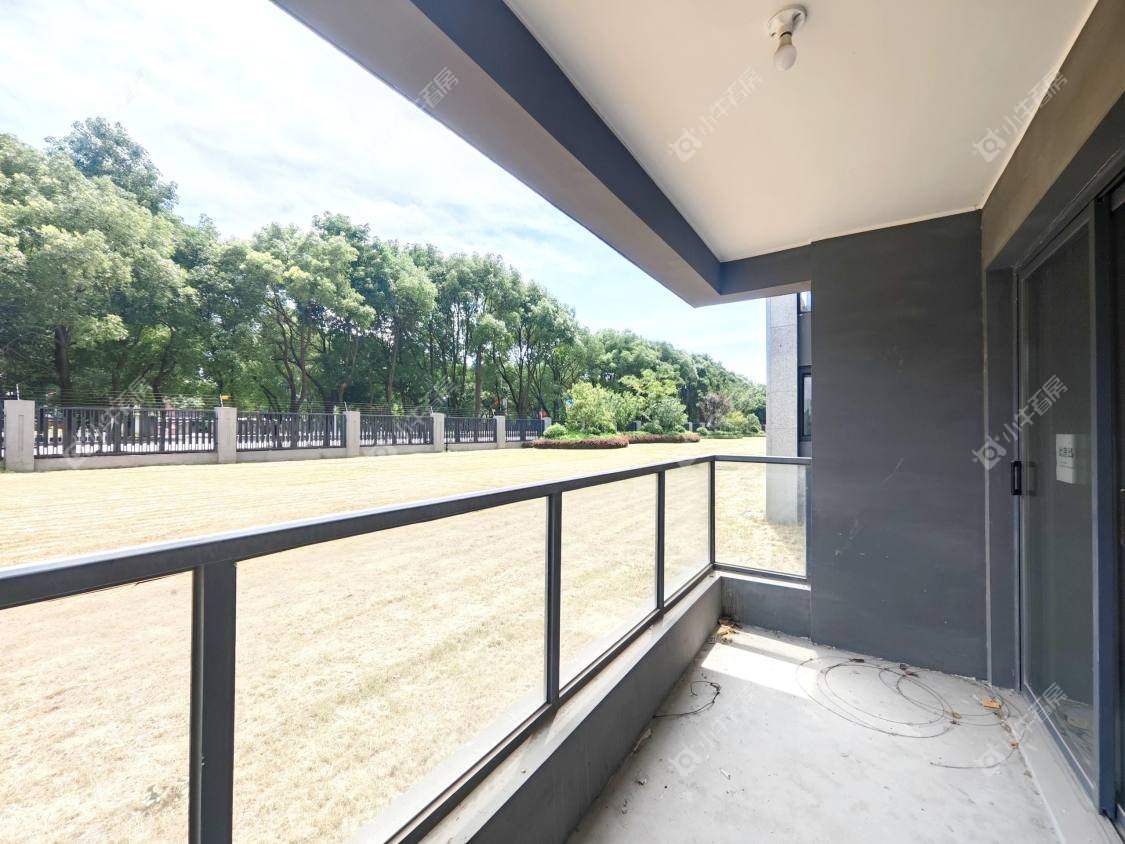 镇江融创华南映在售二手房源室内图_小牛看房