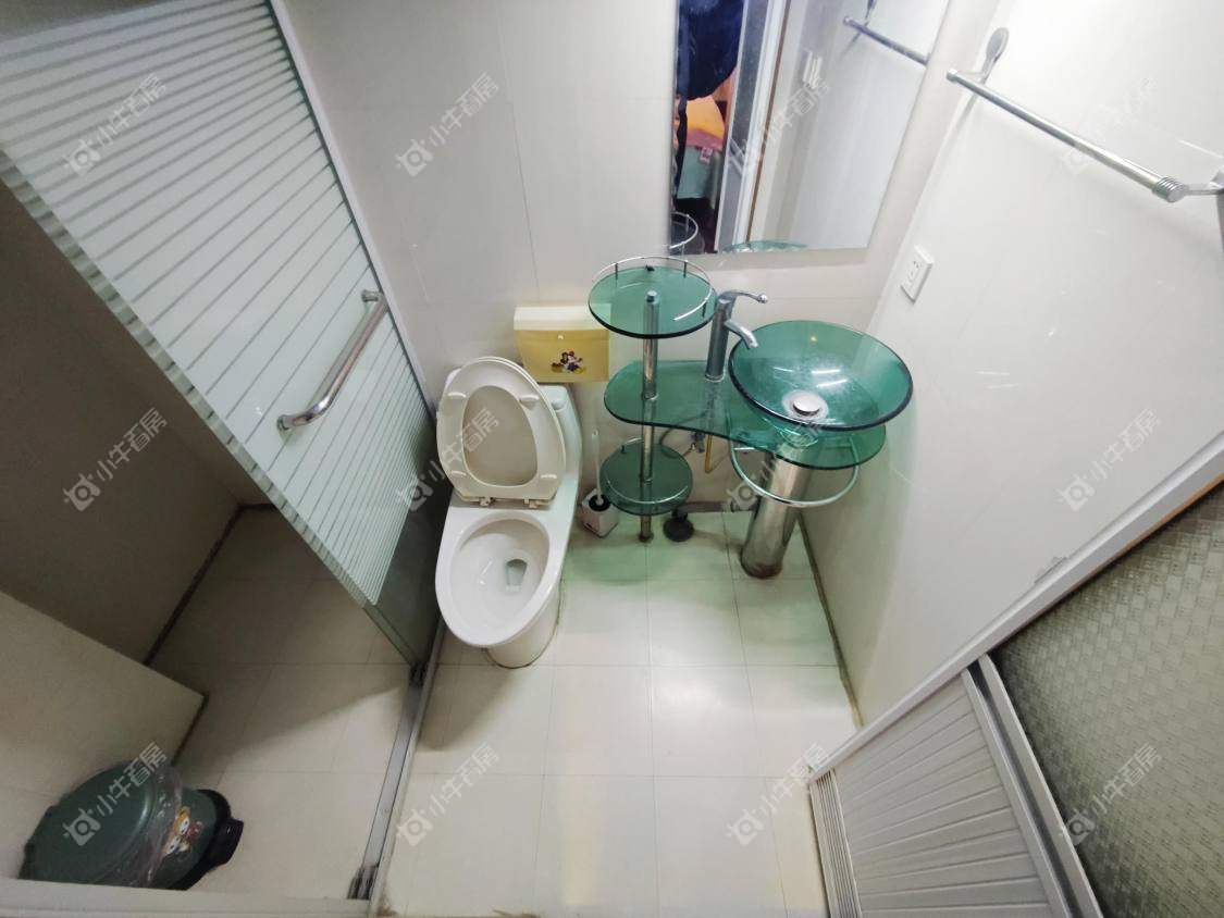 镇江凤翔花园在售二手房源室内图_小牛看房