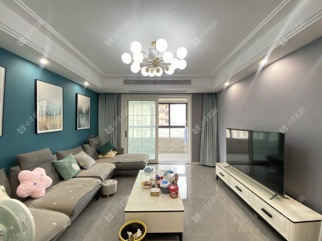 镇江凤凰郡在售二手房源室内图_小牛看房