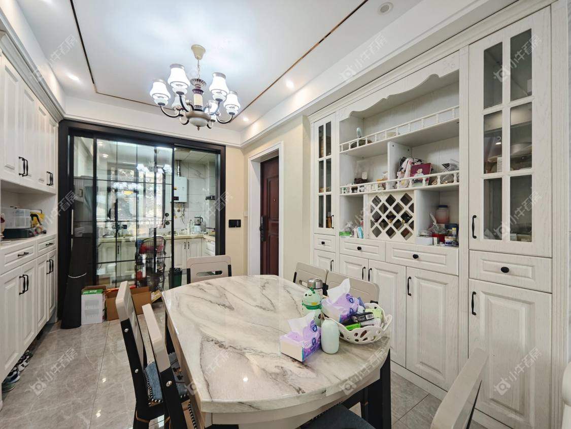 镇江滨河凤凰城在售二手房源室内图_小牛看房