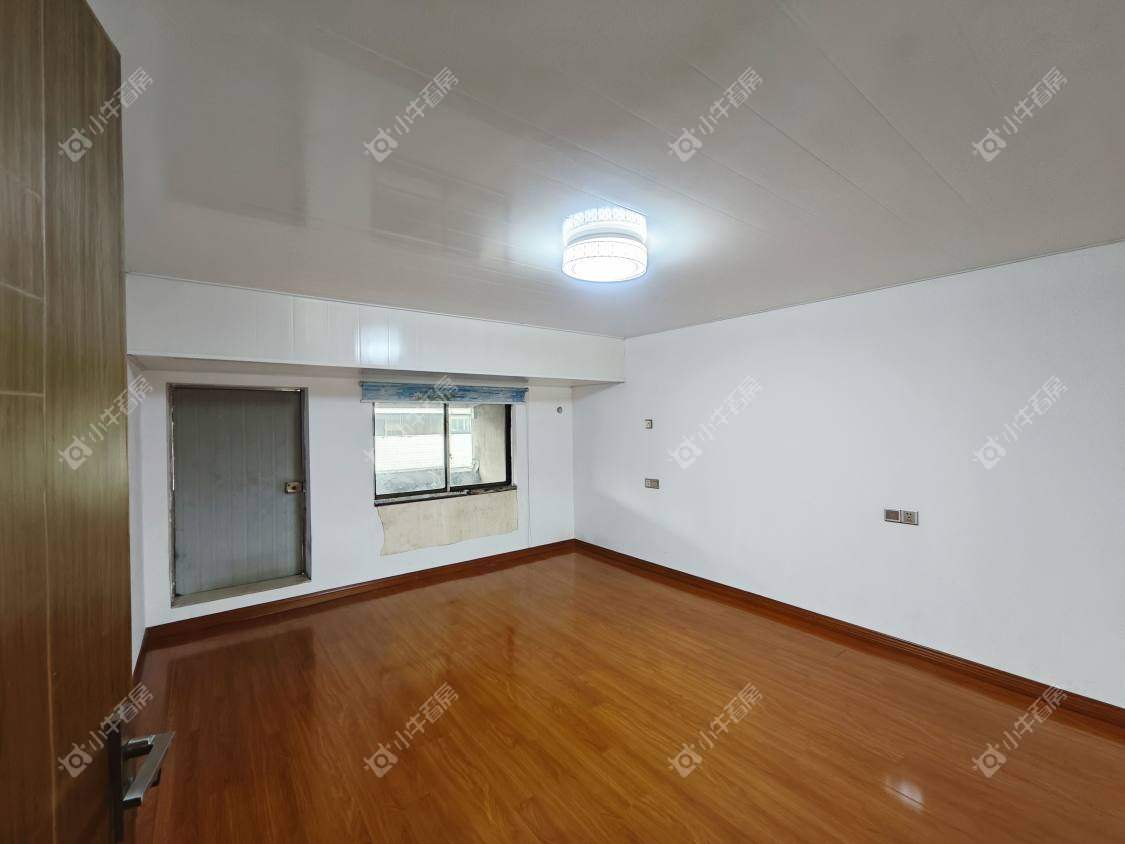 镇江商业街在售二手房源室内图_小牛看房