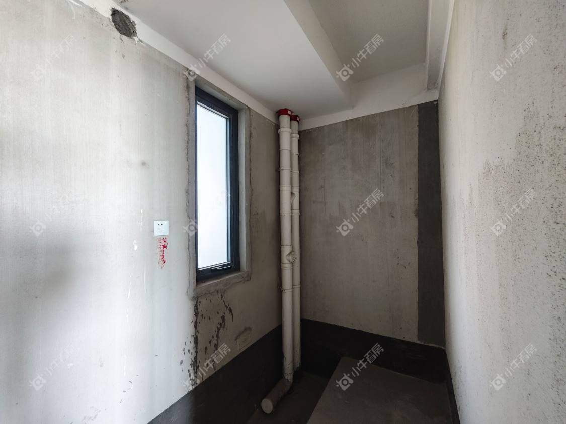 镇江融创华南映在售二手房源室内图_小牛看房