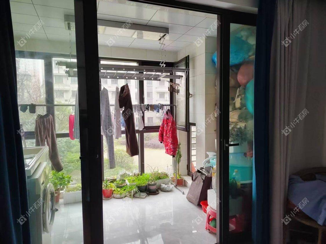 镇江珑蟠里在售二手房源室内图_小牛看房