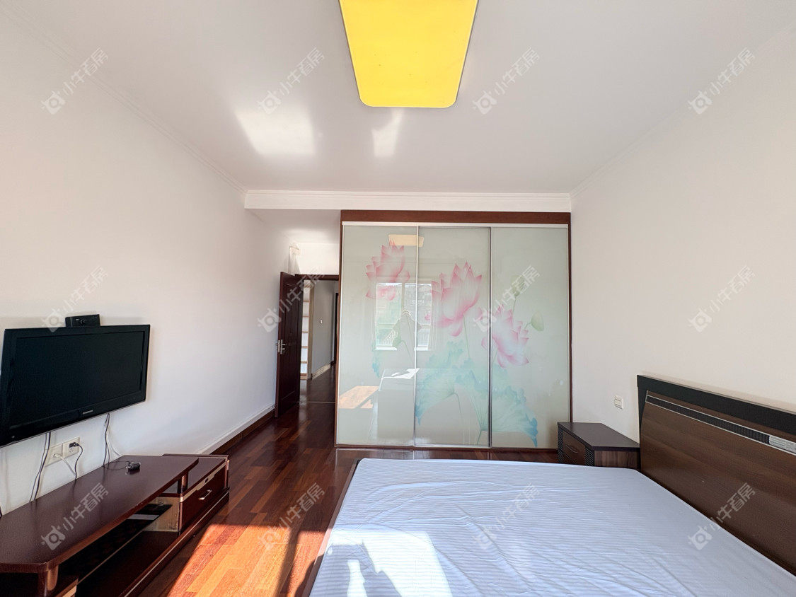 镇江名都新贵在售二手房源室内图_小牛看房