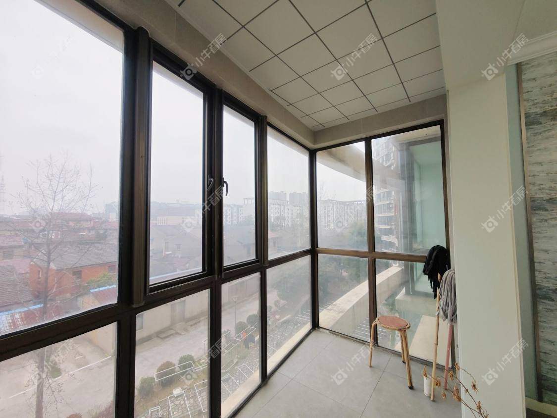 镇江金色家园在售二手房源室内图_小牛看房